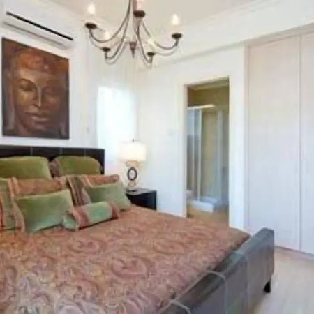 Amadora Luxury Villa Pernera
