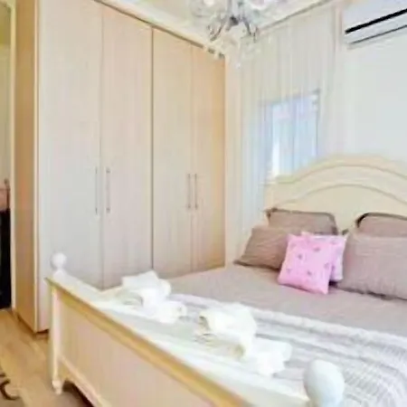 Вилла Amadora Luxury Villas Pernera
