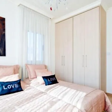 Вилла Amadora Luxury Villas