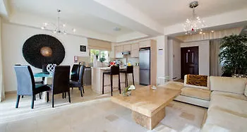 Amadora Luxury *