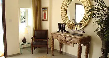 Amadora Luxury Villa