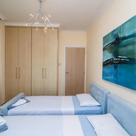 Вилла Amadora Luxury Villas Pernera