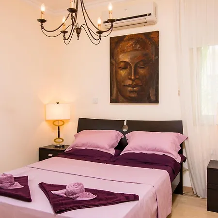Вилла Amadora Luxury Villas Pernera